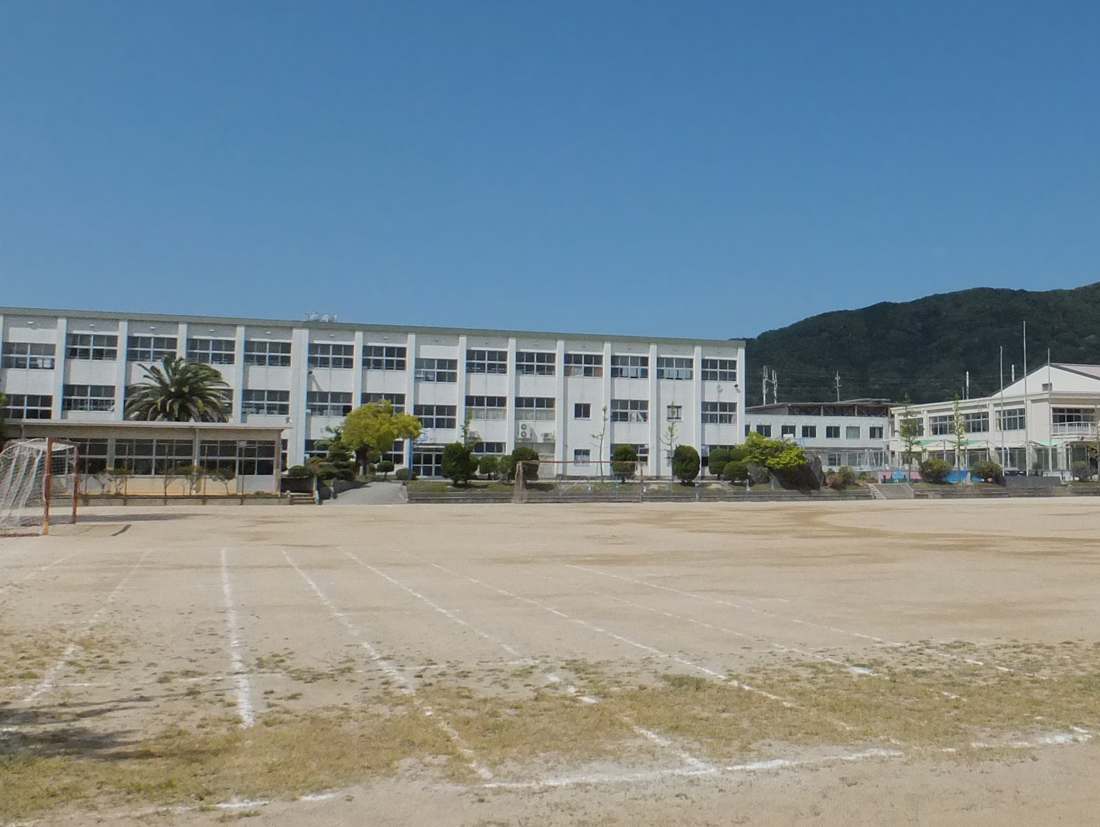 蒲郡市竹島町第4　2号棟  中学校