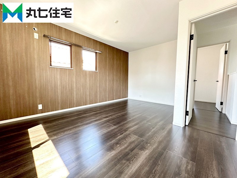 豊橋市大岩町沢渡11番11 内観写真（リビング以外の居室）