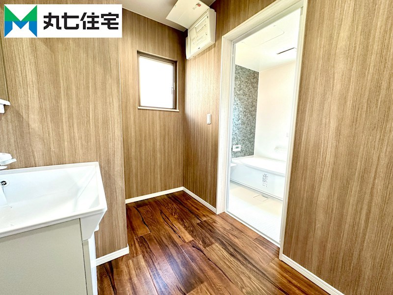 豊橋市大岩町沢渡11番11 内観写真（浴室）
