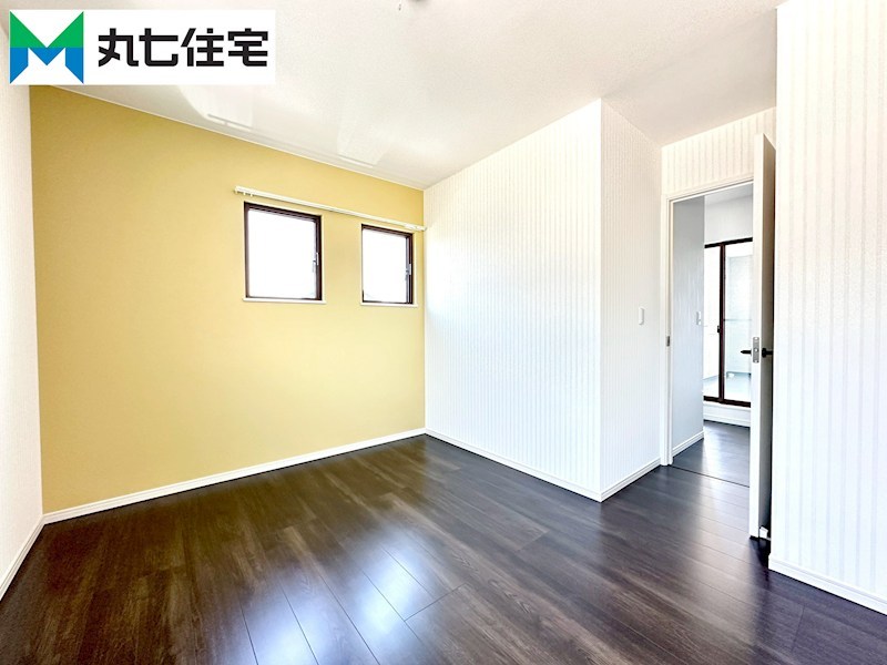 豊橋市大岩町沢渡11番11 内観写真（リビング以外の居室）