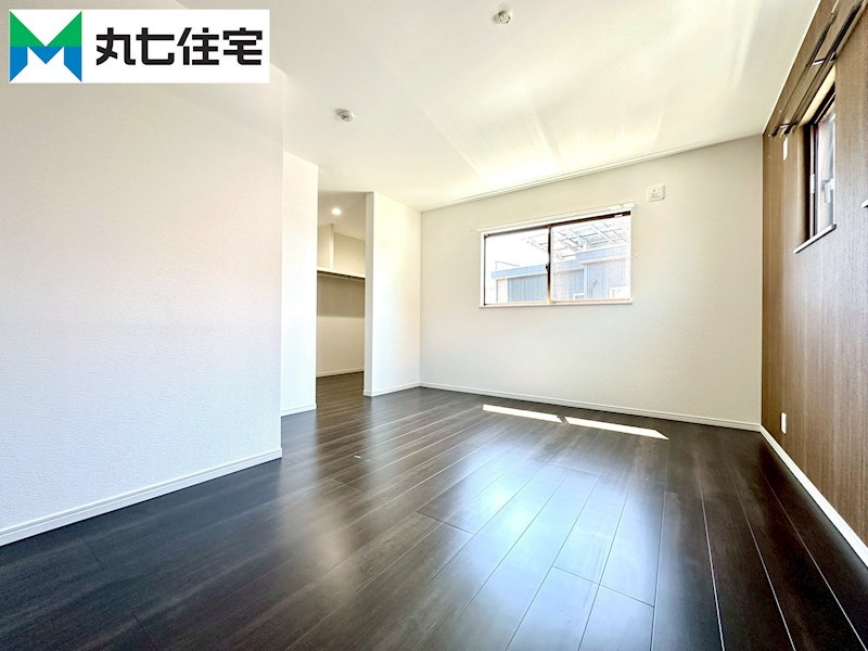 豊橋市大岩町沢渡11番11 内観写真（リビング以外の居室）