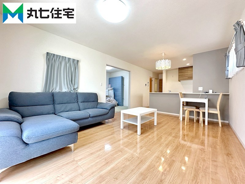 豊橋市山田三番町68番地1  内観写真（リビング）