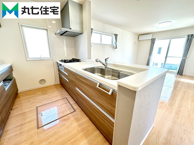 豊橋市山田三番町68番地1  内観写真（キッチン）