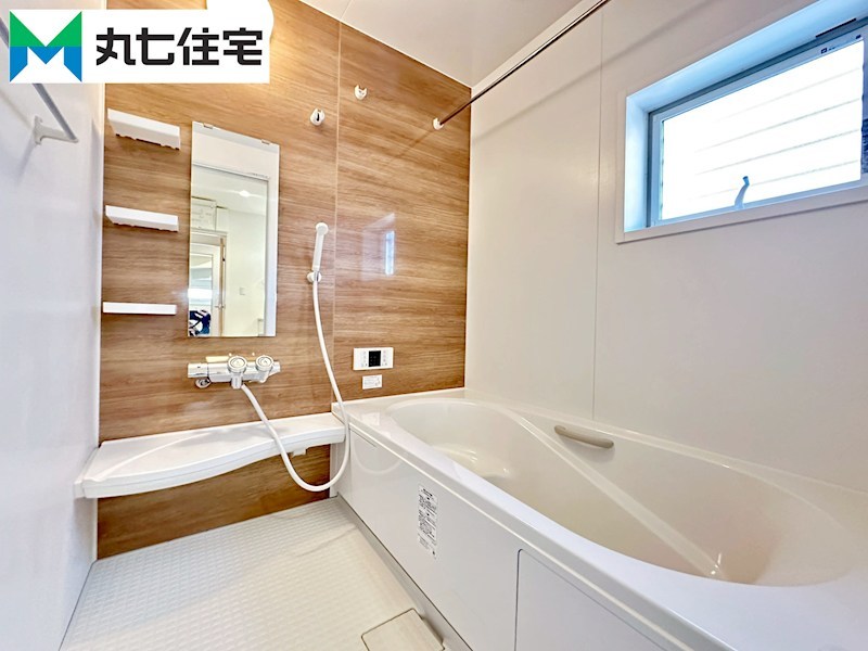 豊橋市山田三番町68番地1  内観写真（浴室）