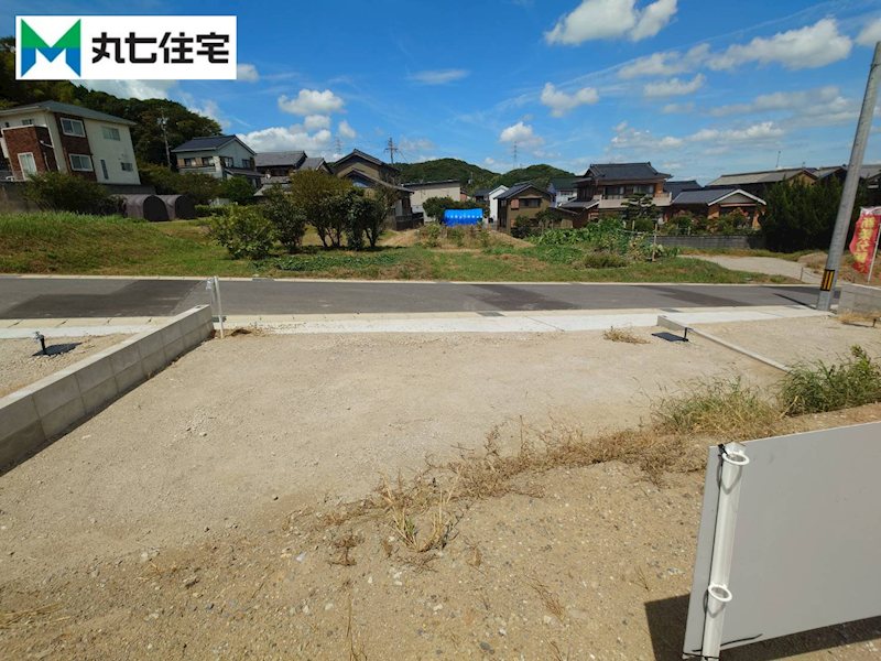額田郡幸田町大字深溝字上山村13番1【①】、13番3【②】　①区画 現地写真（前面道路含む現地写真）
