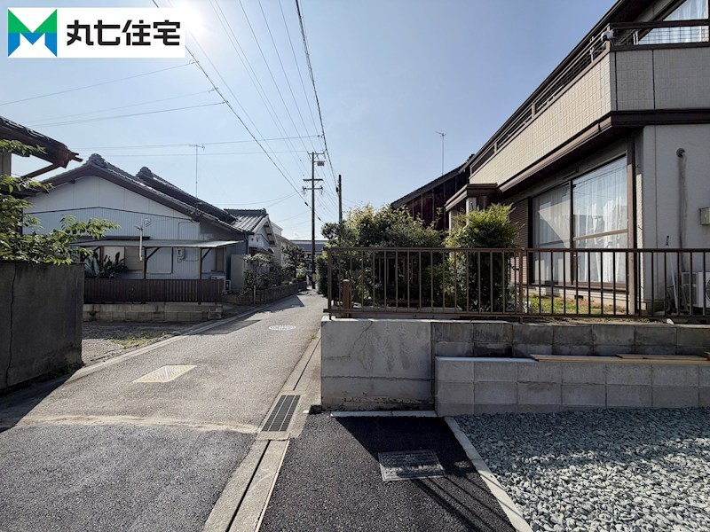 蒲郡市三谷町第13　七舗　1号棟 現地写真（前面道路含む現地写真）