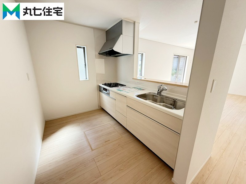 蒲郡市三谷町第13　七舗　1号棟 内観写真（キッチン）