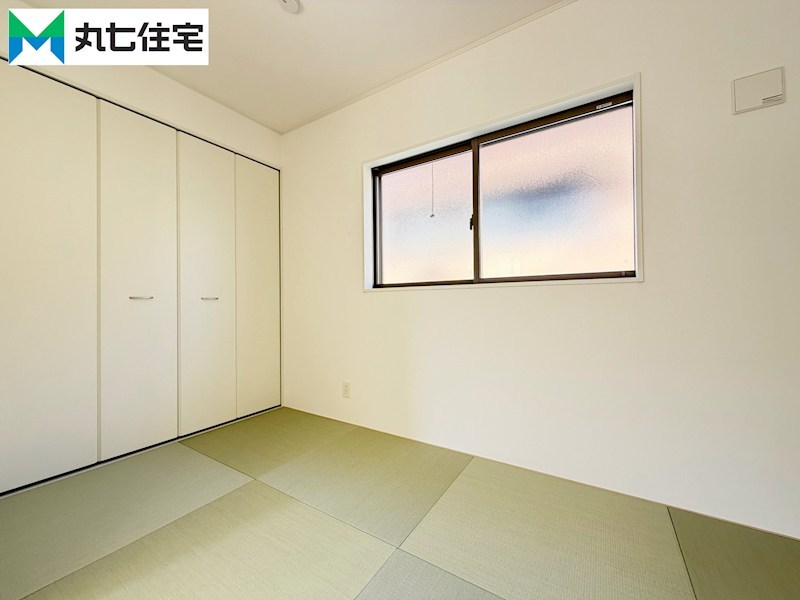 蒲郡市三谷町第13　七舗　1号棟 内観写真（リビング以外の居室）