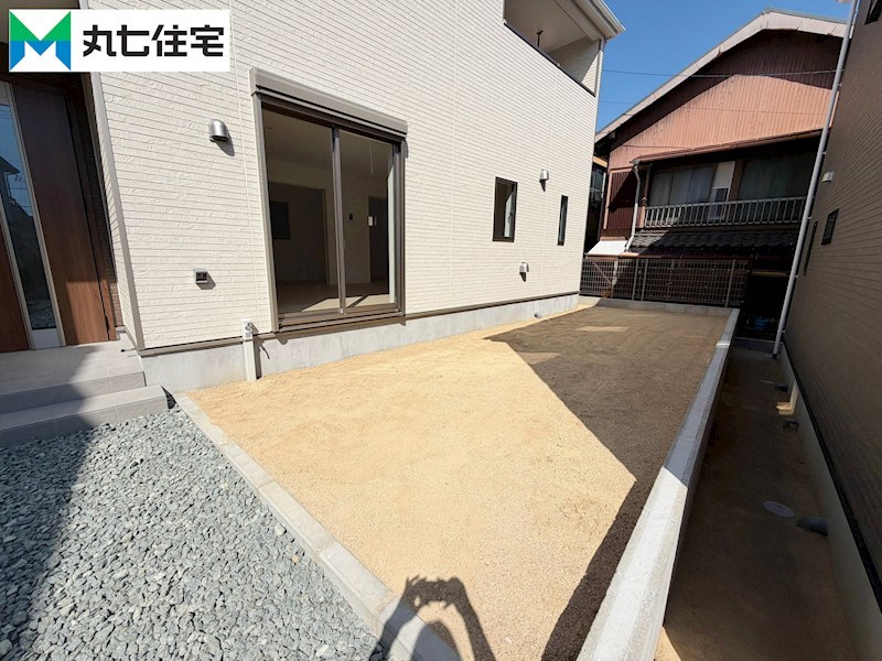 蒲郡市三谷町第13　七舗　1号棟 現地写真（庭）