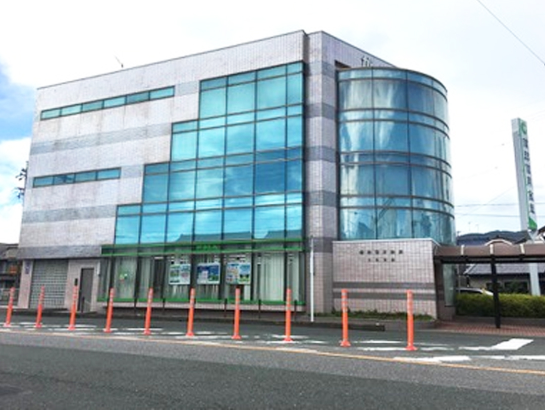 蒲郡市三谷町第13　七舗　1号棟 銀行