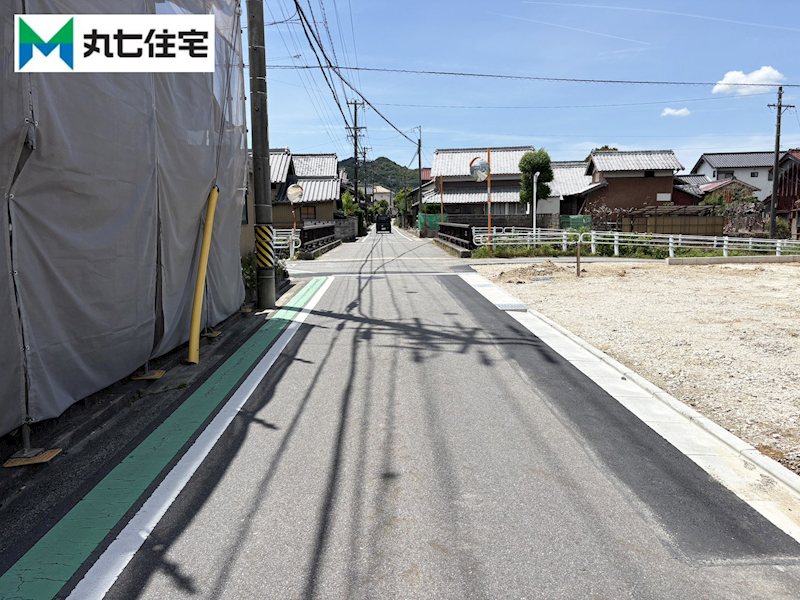 幸田町野場城東　1号棟 現地写真（前面道路含む現地写真）