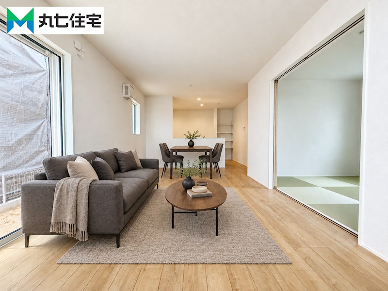 蒲郡市上本町　第1期⑦ 内観写真（リビング）