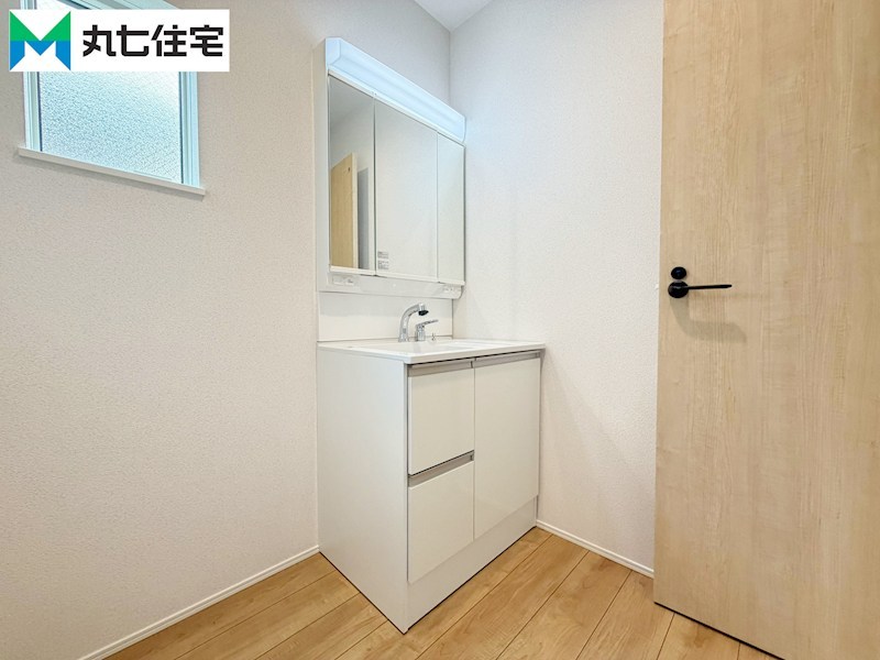蒲郡市上本町　第1期⑦ 内観写真（洗面台・洗面所）