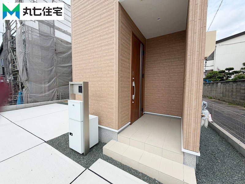 蒲郡市上本町　第1期⑦ 現地写真（玄関）