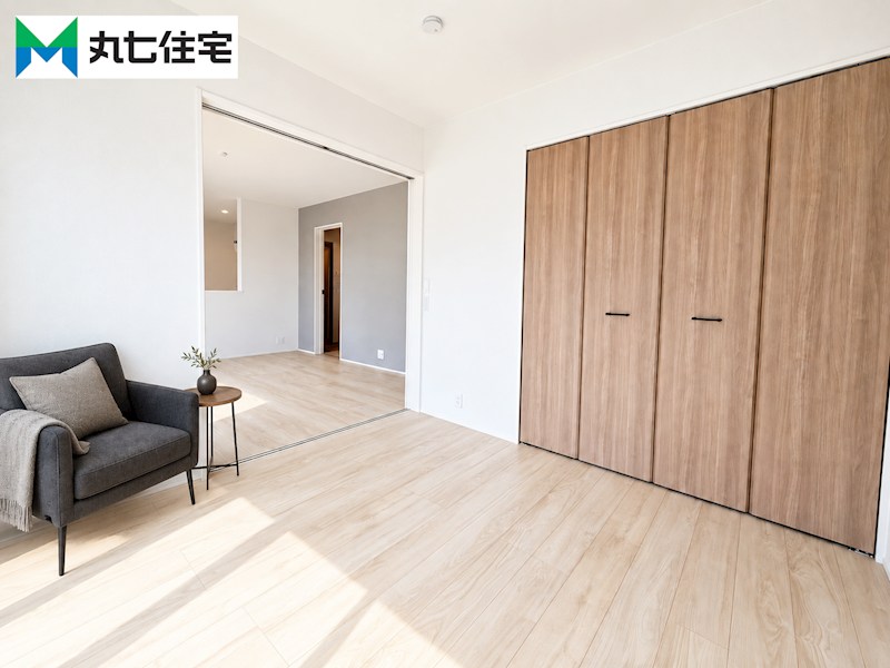 蒲郡市上本町　第1期⑨ 内観写真（リビング以外の居室）