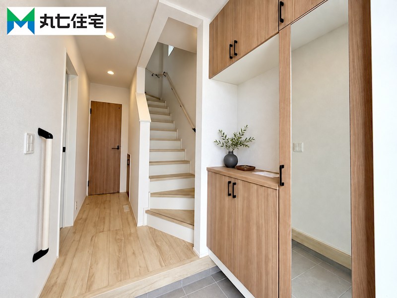 蒲郡市上本町　第1期⑨ 現地写真（玄関）