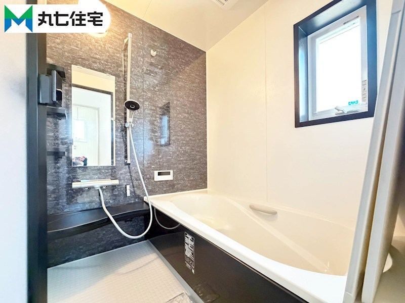 豊川市中野川町２丁目35番2  内観写真（浴室）