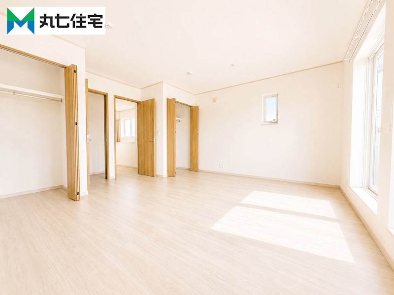 豊川市中野川町２丁目35番2  内観写真（リビング以外の居室）