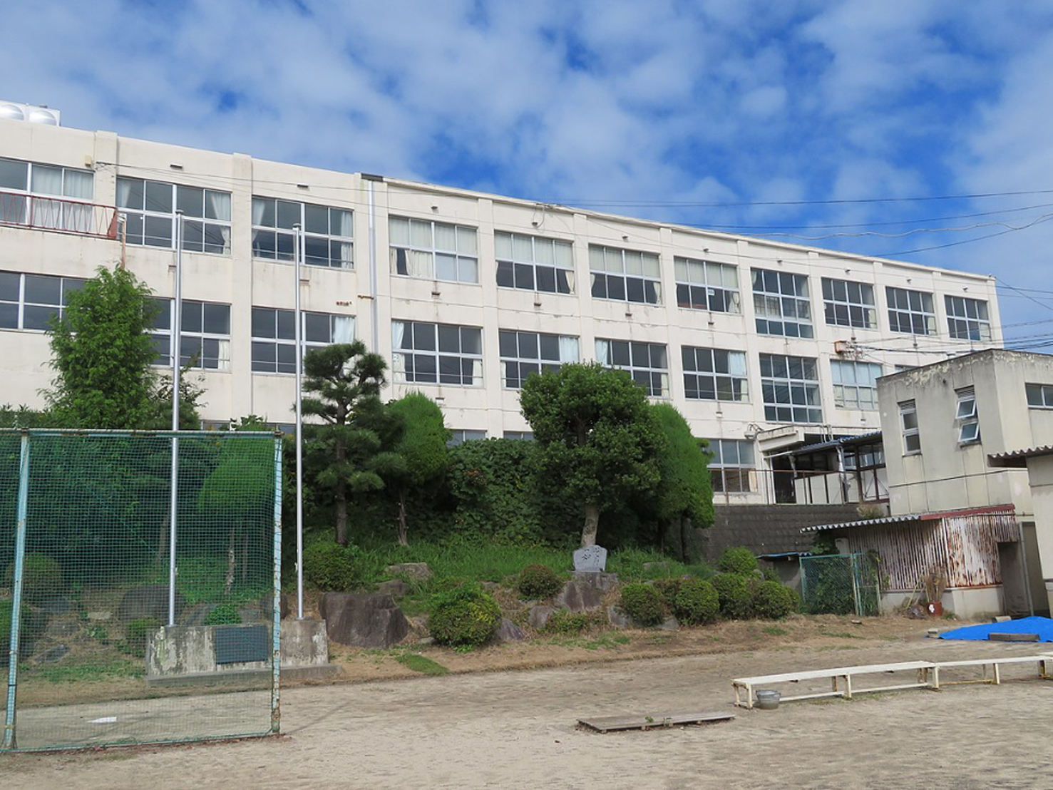 蒲郡市竹谷町　第1　2号棟 中学校