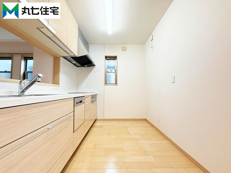 豊川市蔵子６丁目9番地27  内観写真（キッチン）
