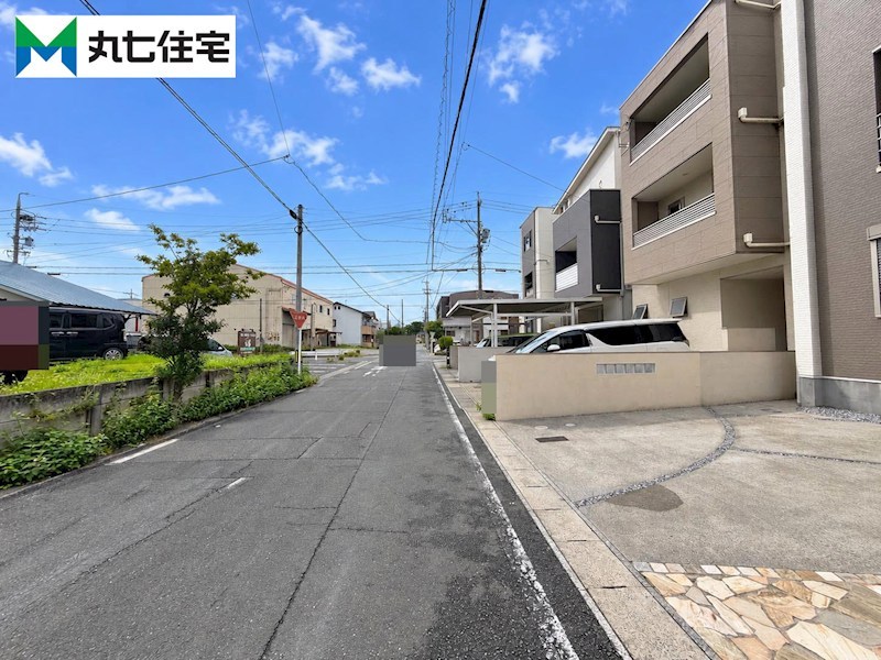 豊川市蔵子６丁目9番地27  現地写真（前面道路含む現地写真）