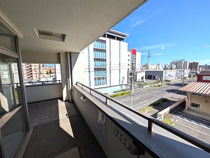 プログレス鹿田本町 現地写真（バルコニー）