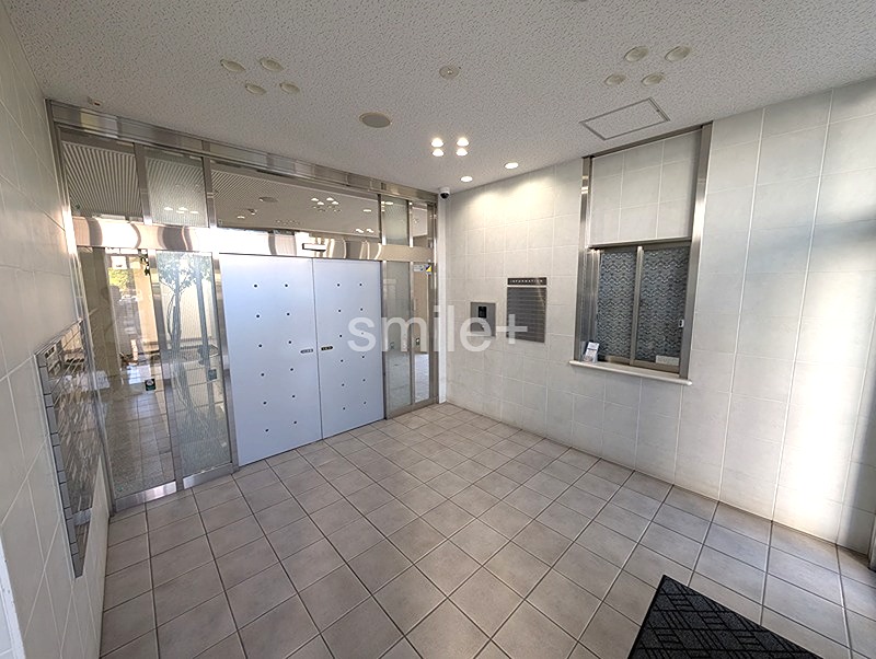 プログレス鹿田本町 共用部写真（エントランス）