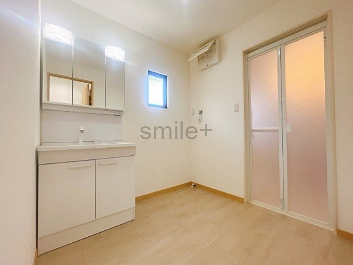 岡山市南区妹尾戸建｜フルリフォーム 内観写真（洗面台・洗面所）