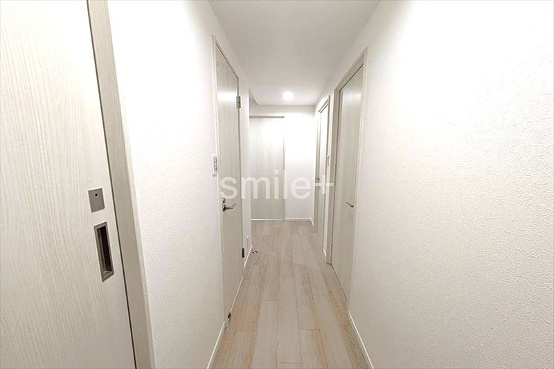 ピュア藤原西町 現地写真（玄関）