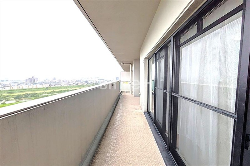 ピュア藤原西町 現地写真（バルコニー）