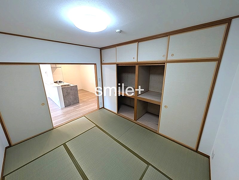 サーパス津高台通り一番館 内観写真（リビング以外の居室）