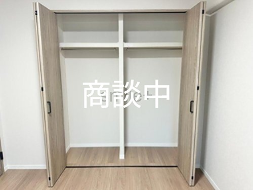 サーパス東古松 内観写真（収納）