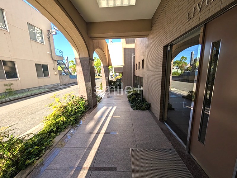 リビンコート問屋町タワー 共用部写真（エントランス）