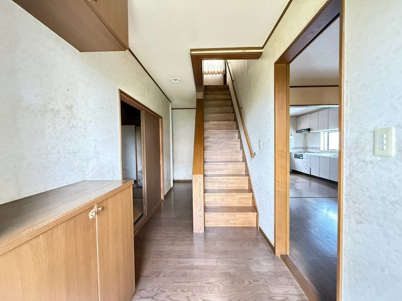 青梅市今井２丁目 中古戸建 現地写真（玄関）