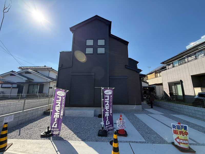 青梅市今井２期 １号棟 新築 現地写真（駐車場）