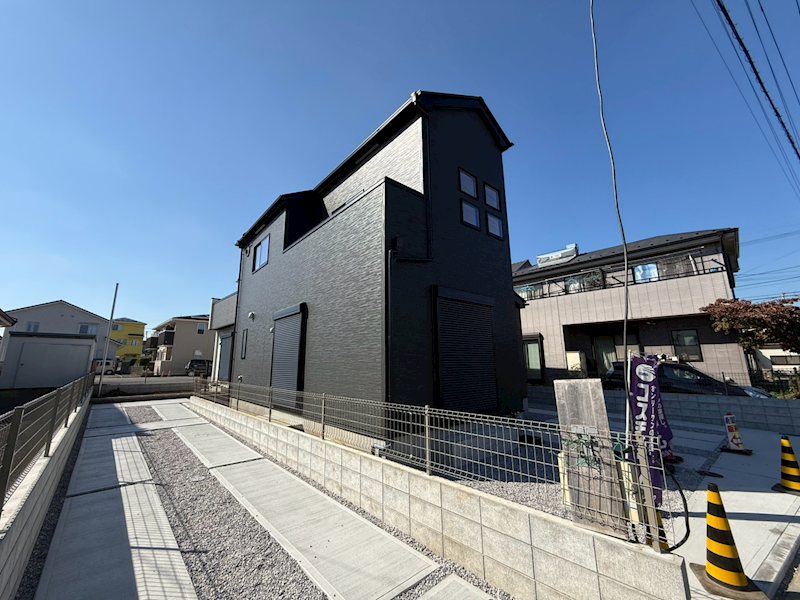 青梅市今井２期 １号棟 新築 現地写真（駐車場）