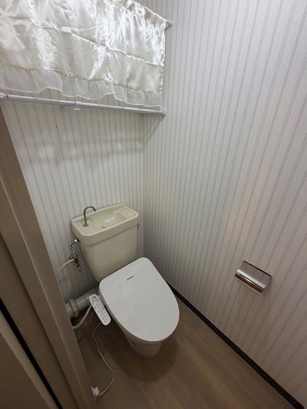 サンビューハイツ友泉 内観写真（トイレ）