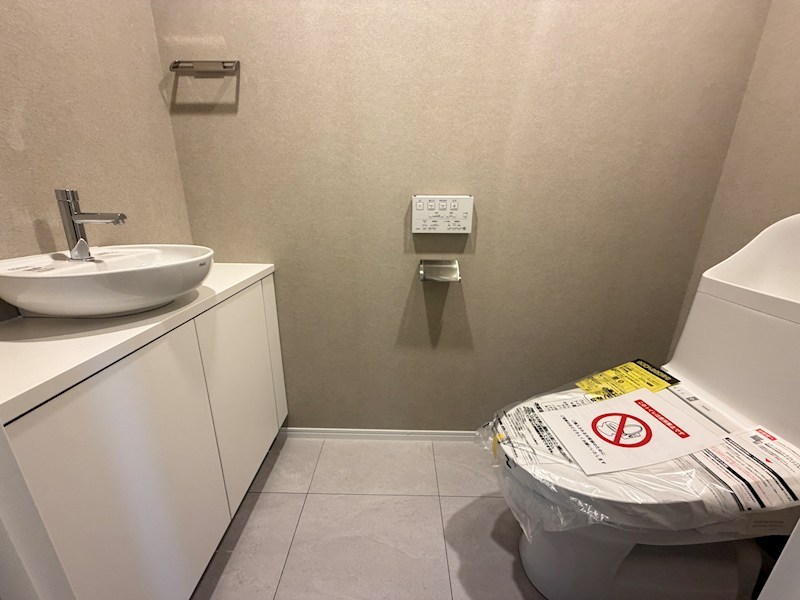 グランドメゾン赤坂弐番館 内観写真（トイレ）