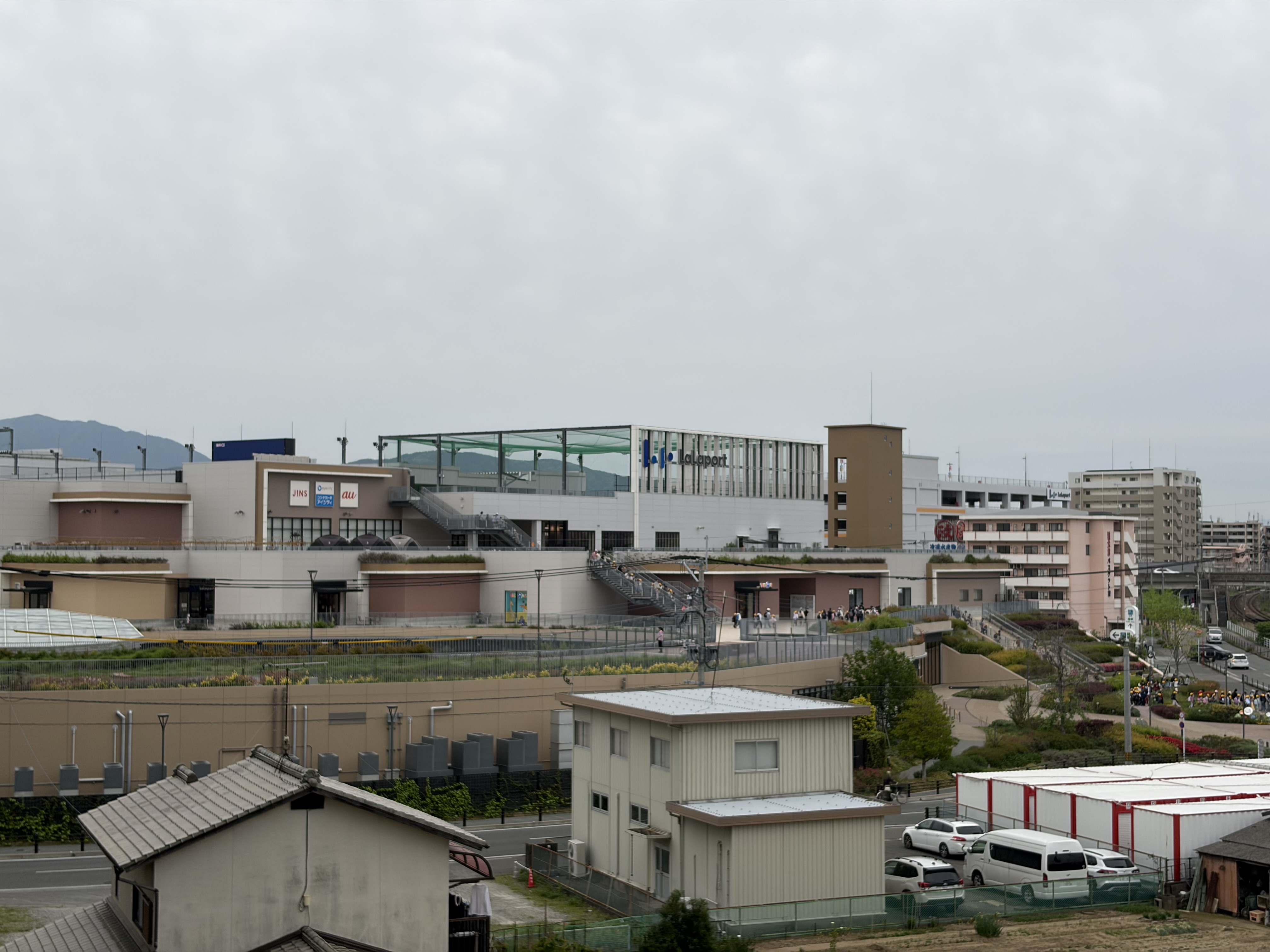 アプローズ那珂 ショッピング施設