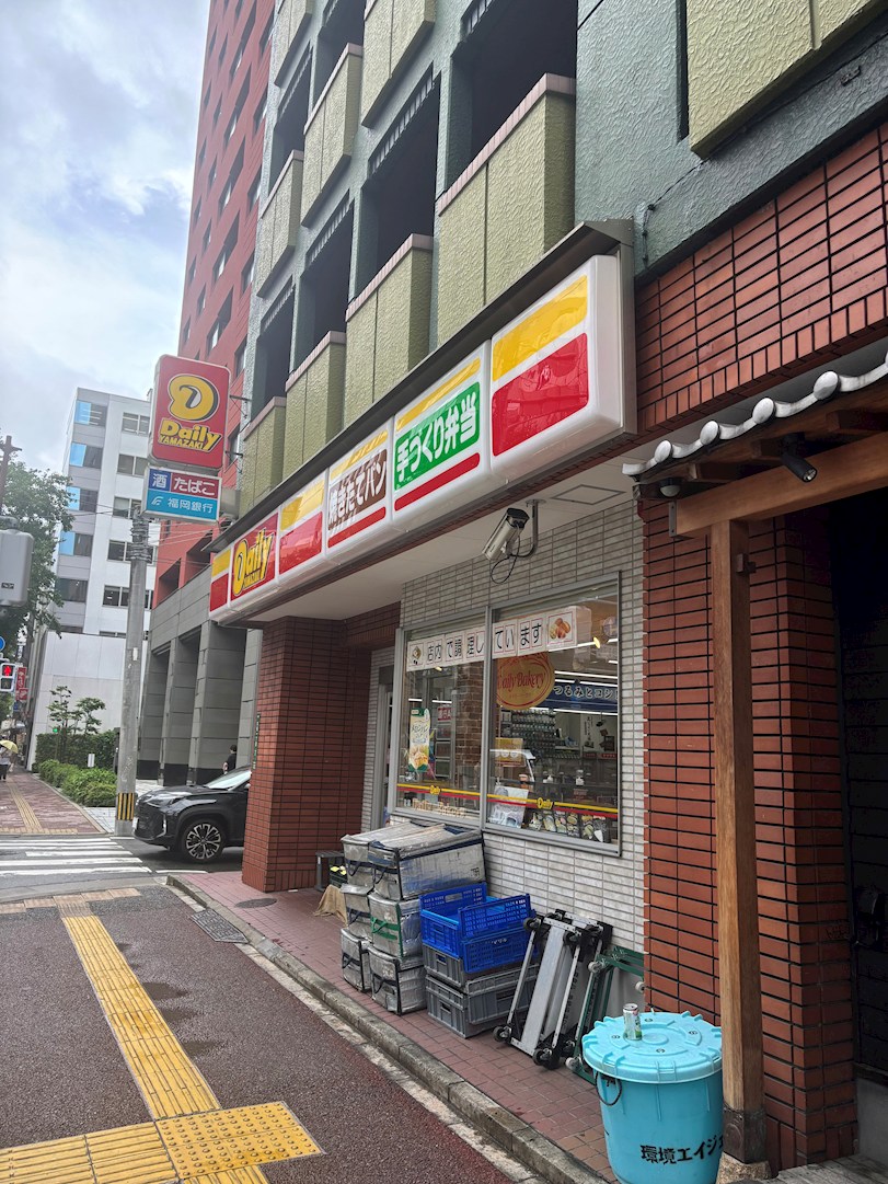 赤坂ハウス コンビニ