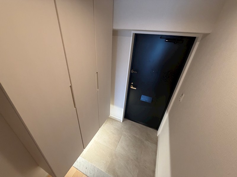 グランドール小笹 現地写真（玄関）