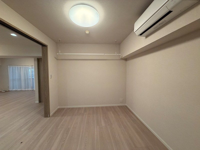 ロイヤルマンション別府 内観写真（子供部屋）