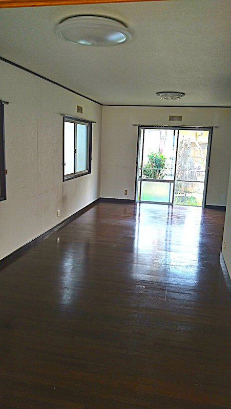 名古屋市名東区神月町1121番 内観写真（リビング）