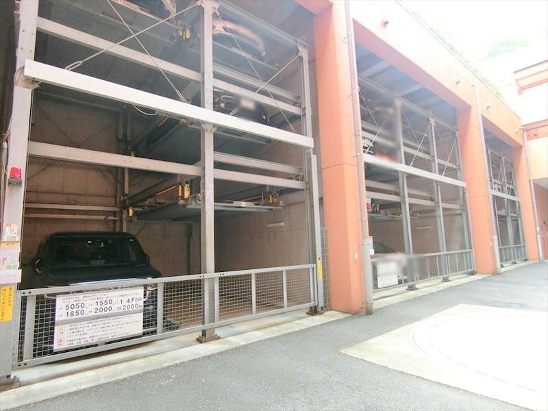 アーバンフォレスト柿生 共用部写真（駐車場）