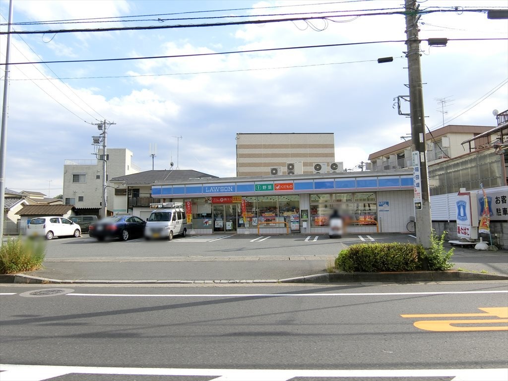ドメス稲田堤 コンビニ