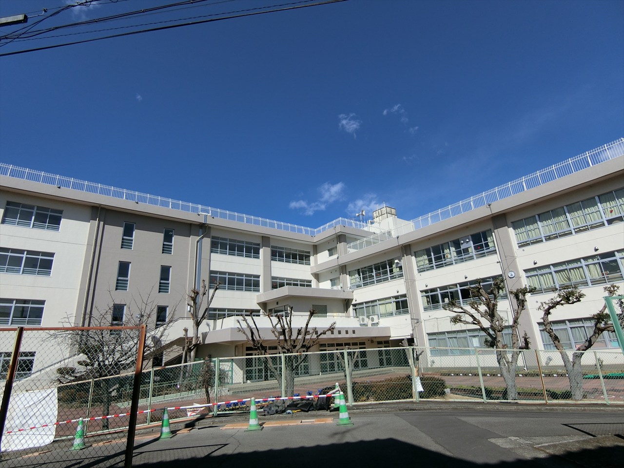川崎市多摩区長尾7丁目戸建 小学校