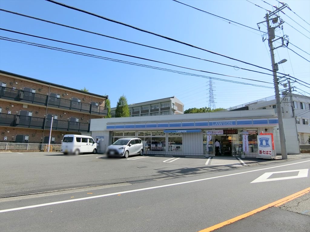 川崎市麻生区東百合丘2丁目戸建 コンビニ
