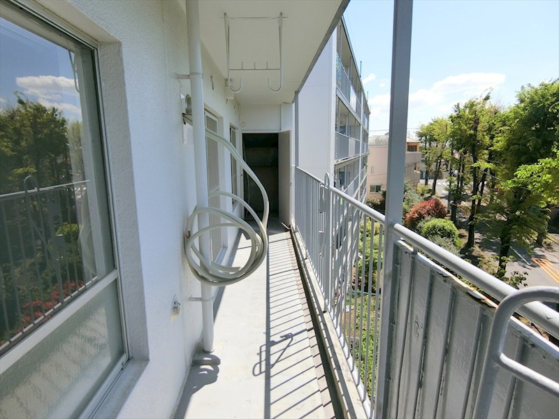 宮前平グリーンハイツ1-B号棟 現地写真（バルコニー）
