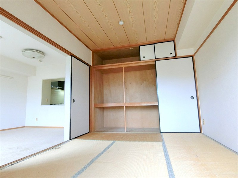 サンビームヒルズ西菅5号棟 内観写真（内装）