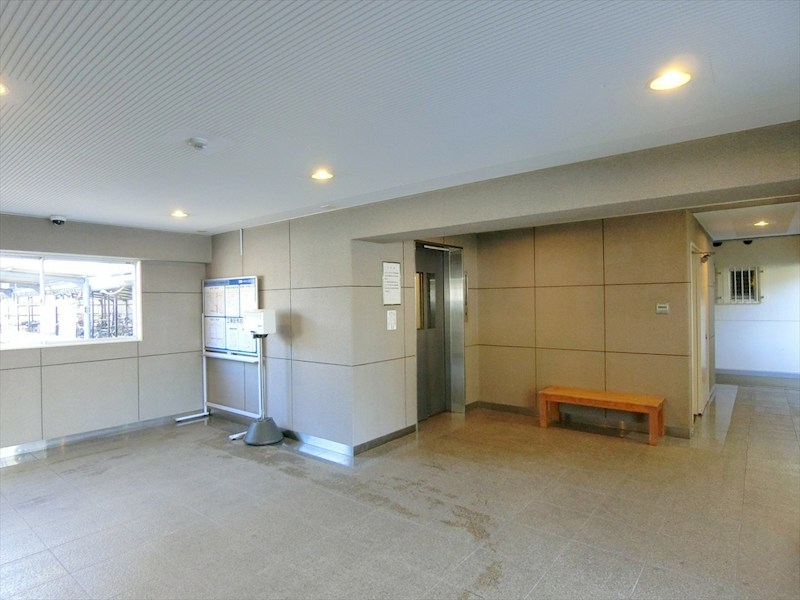 東急ドエル江田ビレジB棟 共用部写真（エントランス）